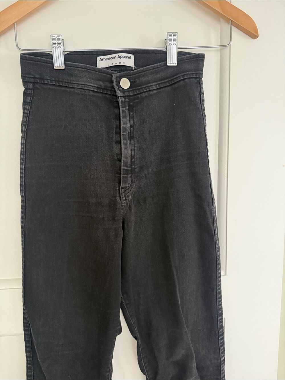 American Apparel Black High-Rise Skinny Jeans. Size Small